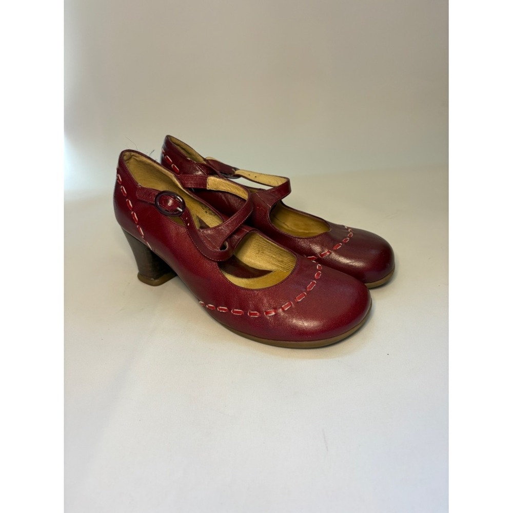 John Fluevog Operetta Malibran Mary Jane Burgundy Heels